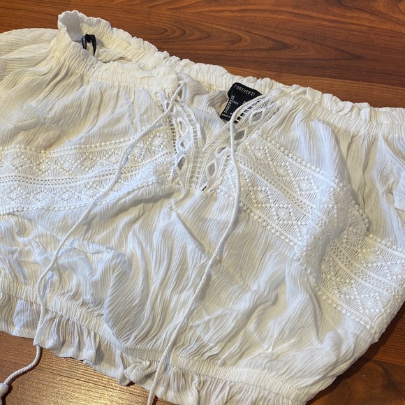 Top - Picture 2 of 2